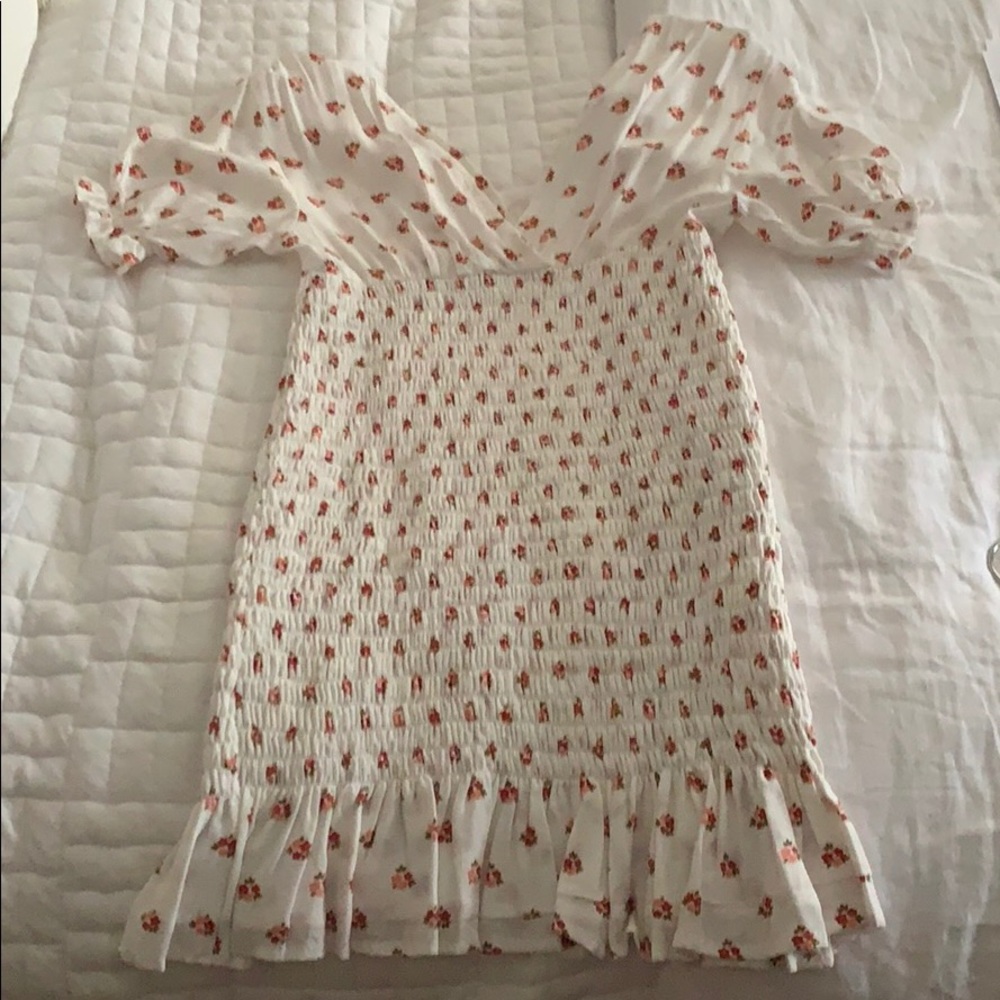 Designer With Jéan white floral dress. - Picture 2 of 6